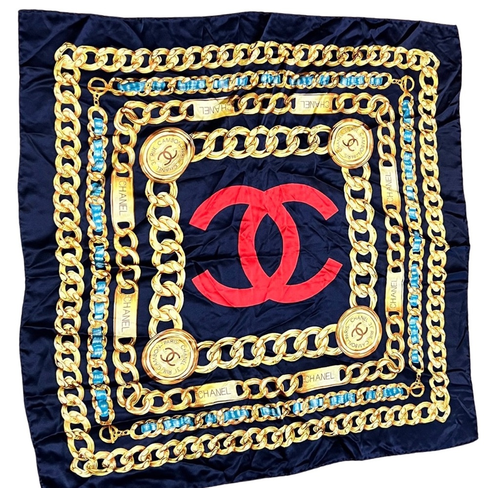 CHANEL CC LOGO CHAIN MOTIF 100% SILK SCARF